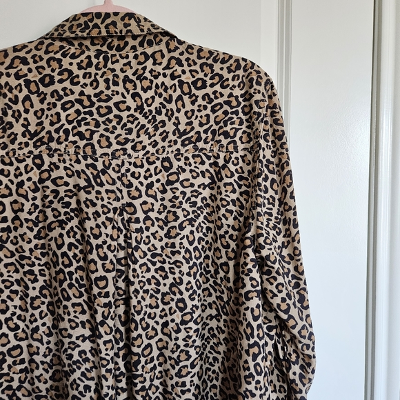 Beach Lunch Lounge Brown Leopard Animal Print Button Up Blouse Size Large - Picture 5 of 8